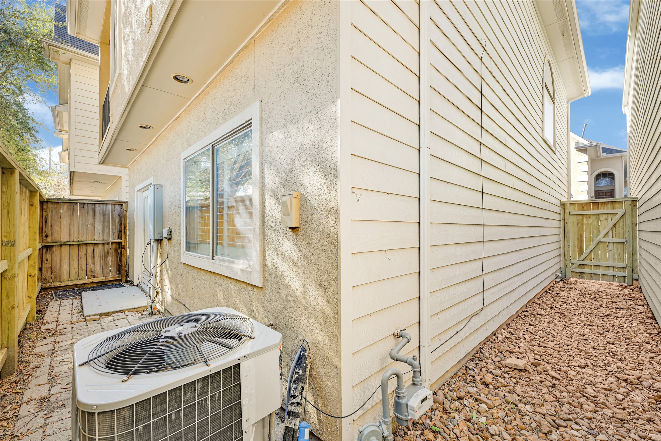 5206 Washington Avenue photo 4