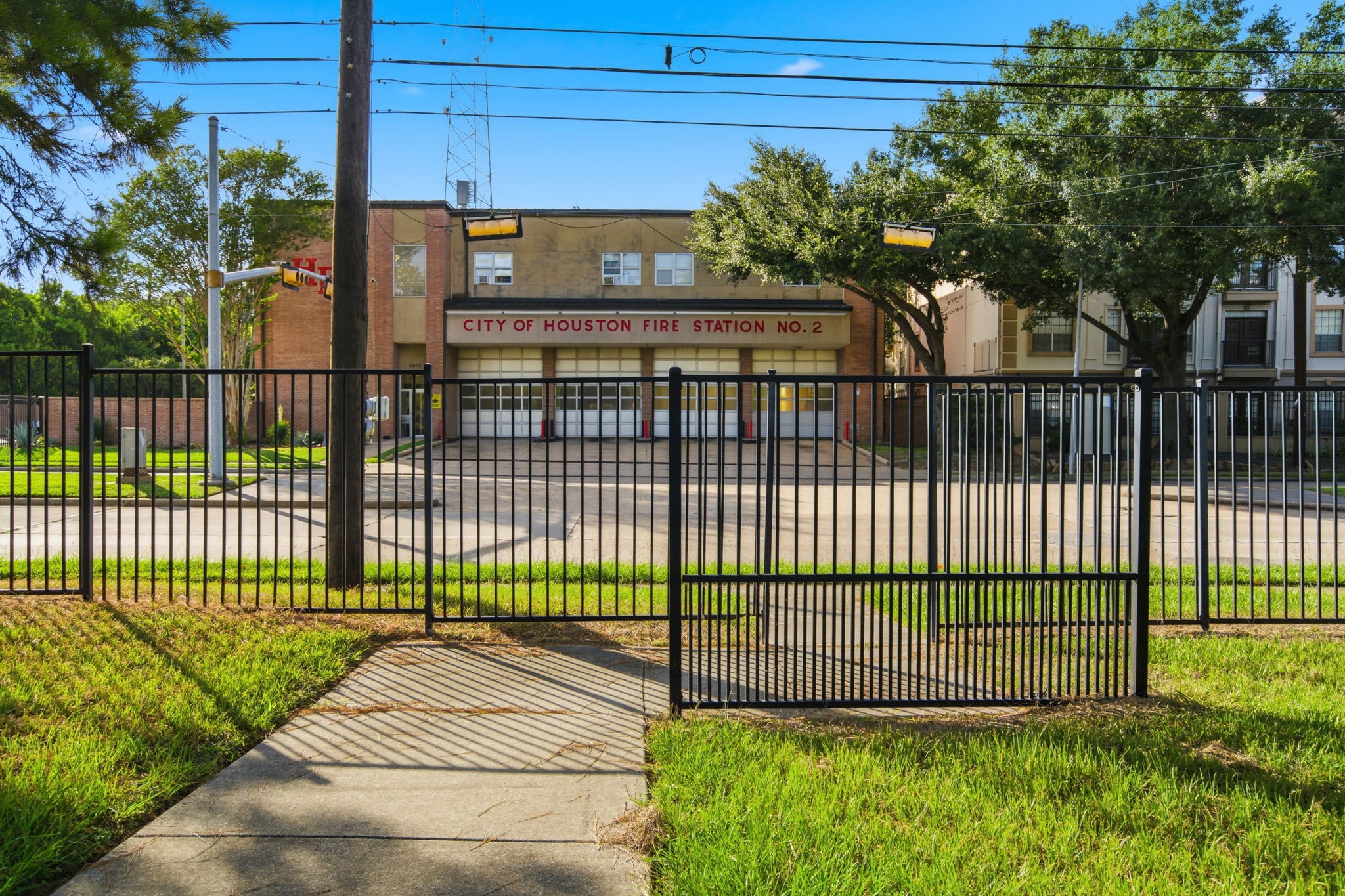 5711 Sugar Hill Drive 5 photo 22