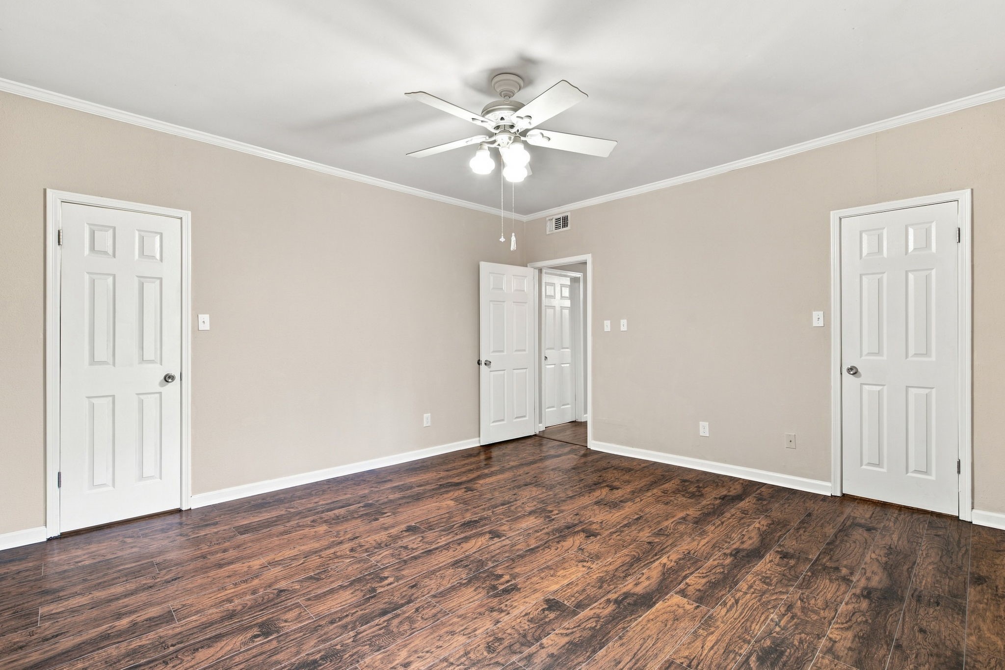 5711 Sugar Hill Drive 5 photo 9