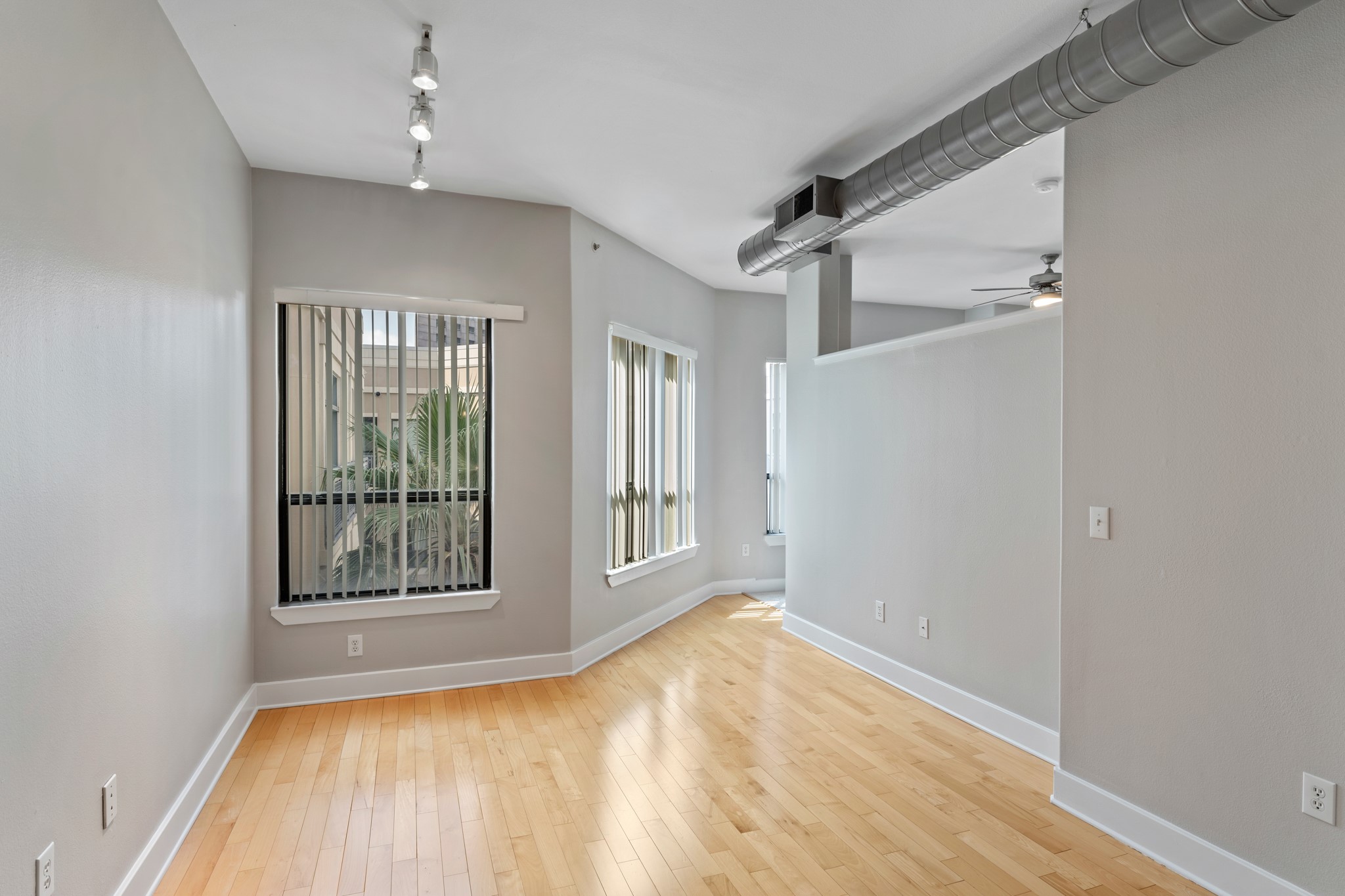 1901 Post Oak Boulevard 4507 photo 11
