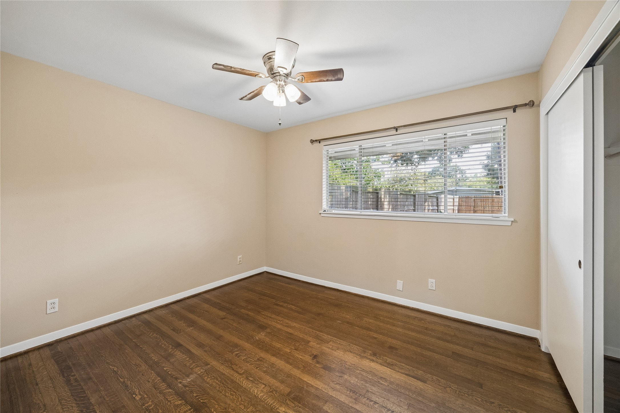 7135 Hendon Lane photo 14