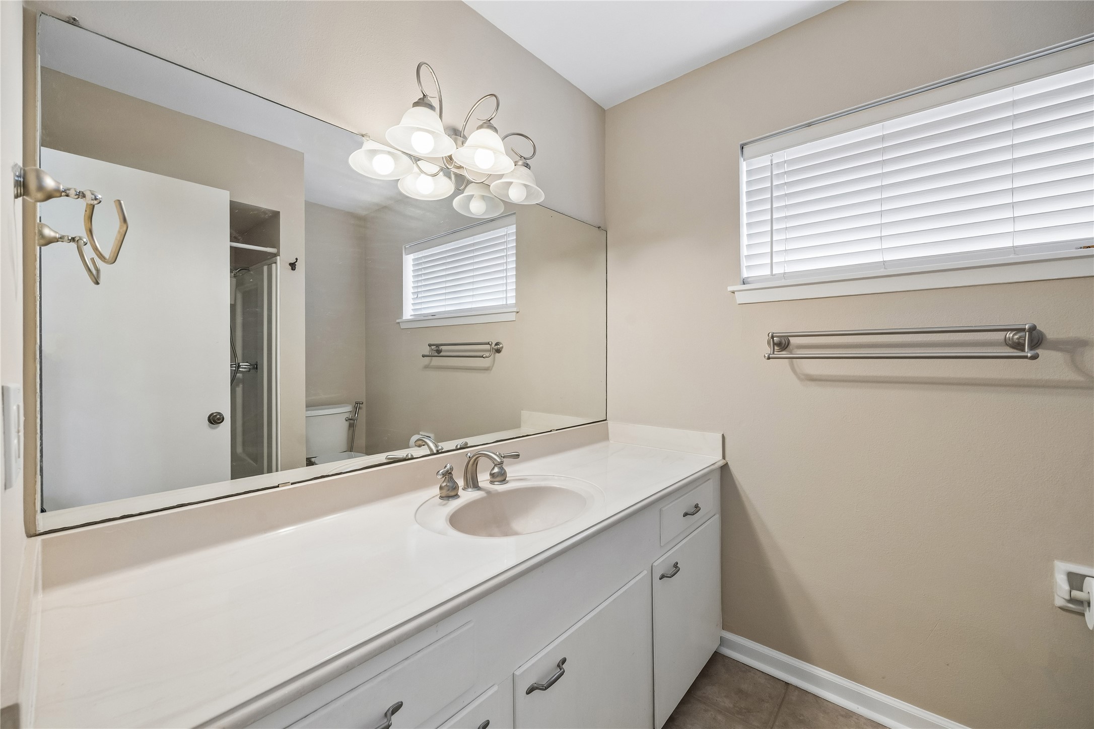 7135 Hendon Lane photo 18