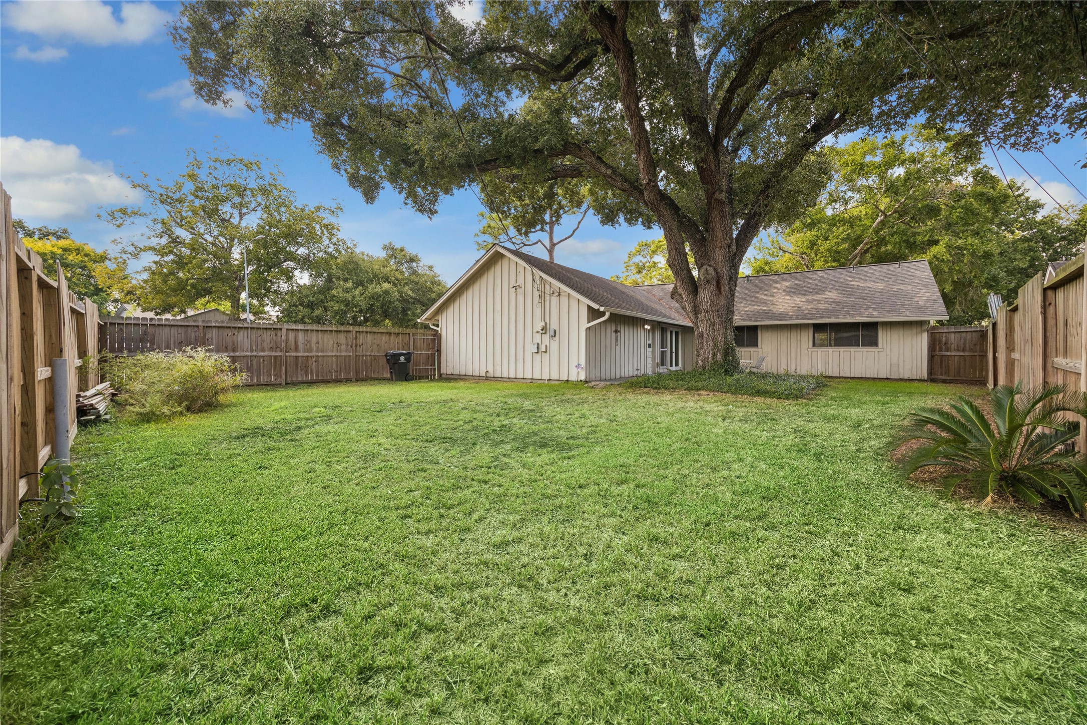 7135 Hendon Lane photo 22