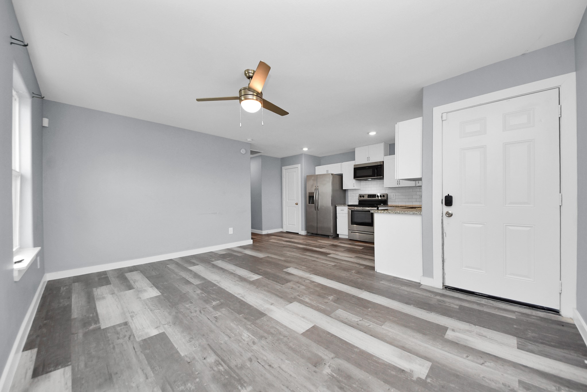618 Maple Way A/B photo 10