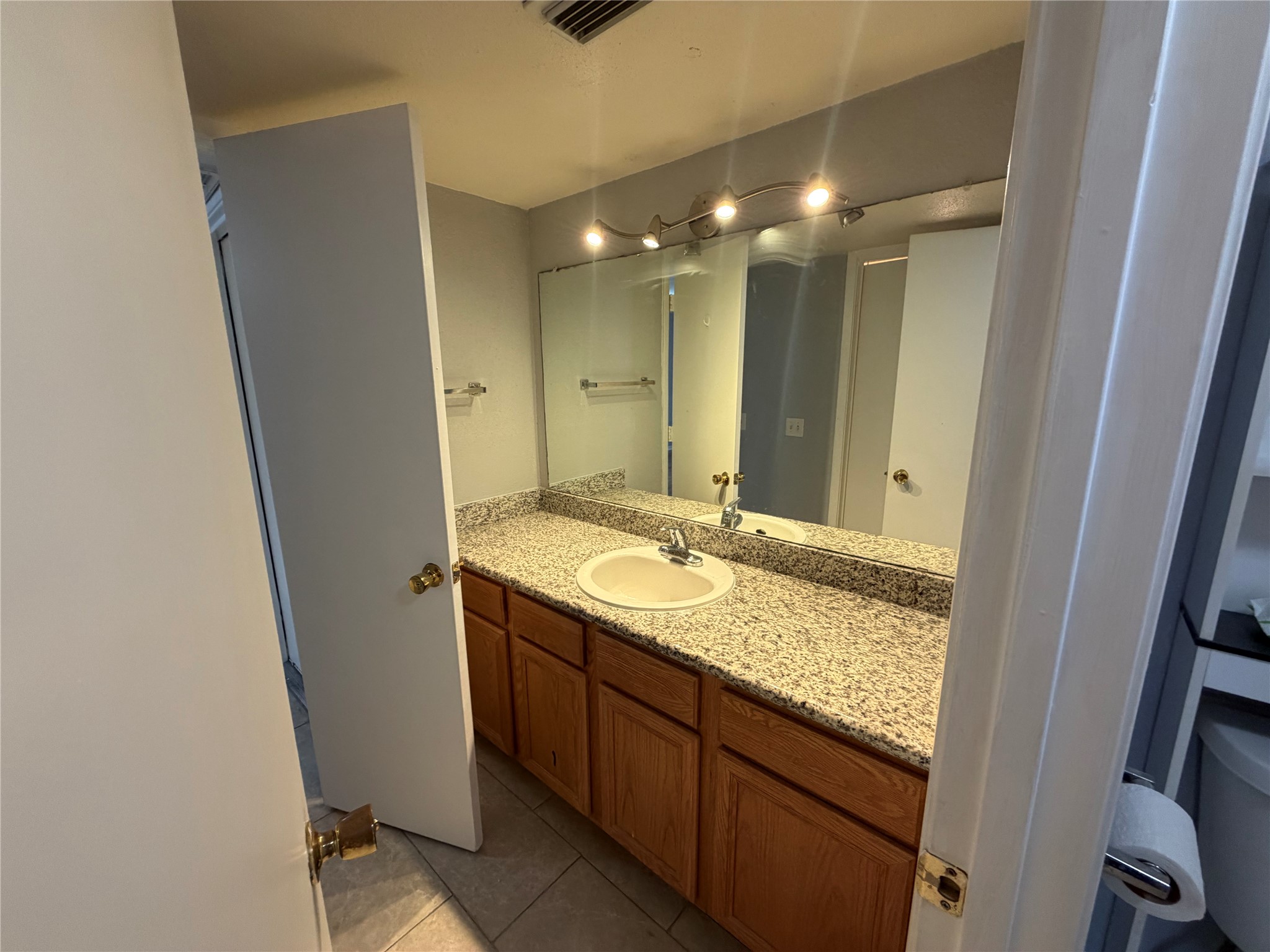 10110 Forum West Drive 224 photo 7