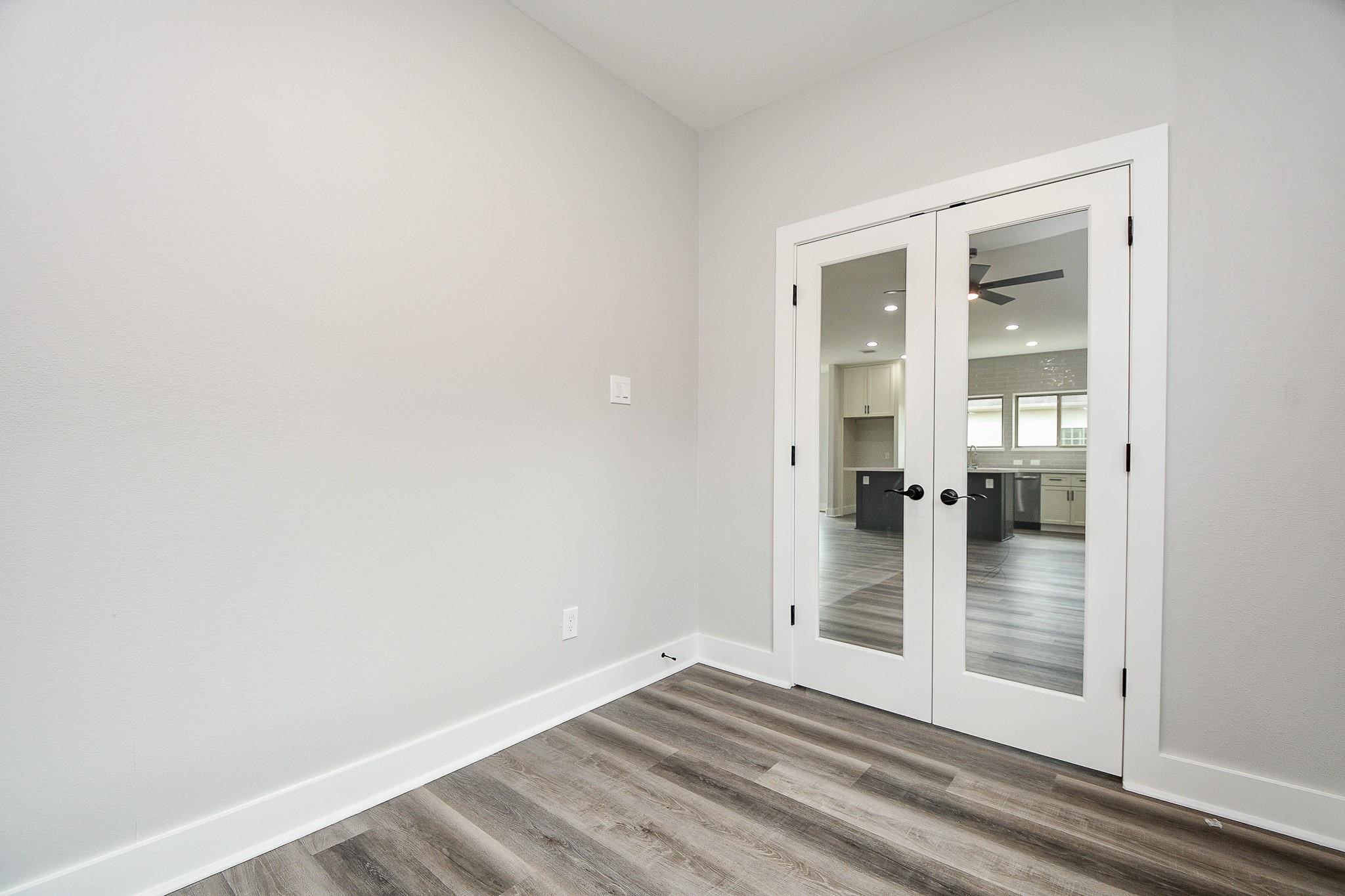 3337 Shelby Circle photo 14
