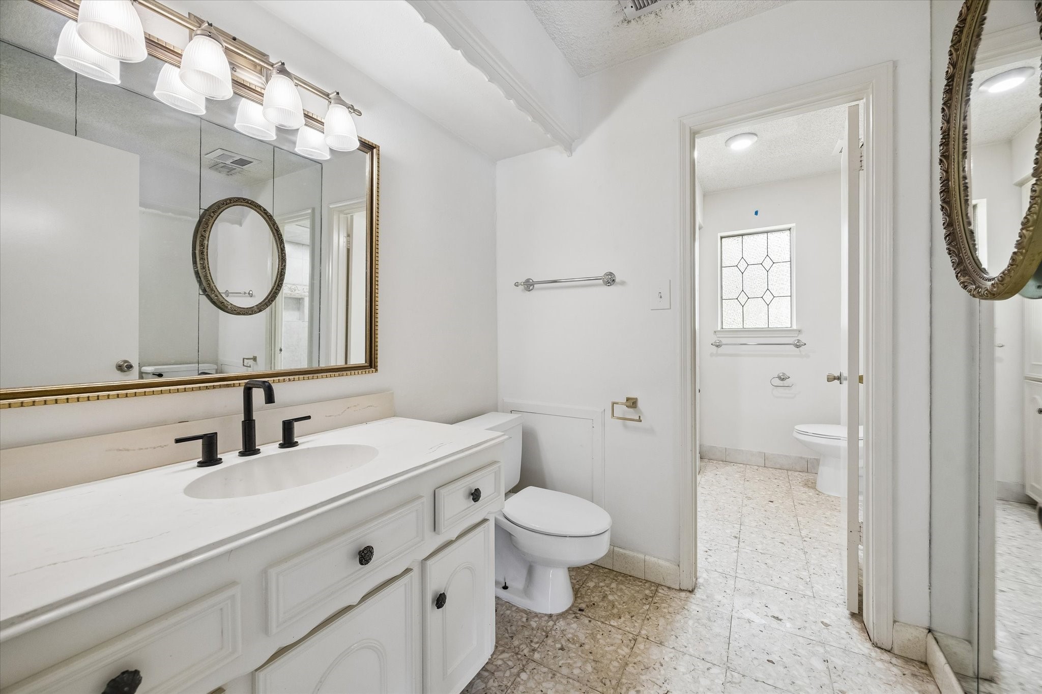 10835 Cranbrook Road photo 19