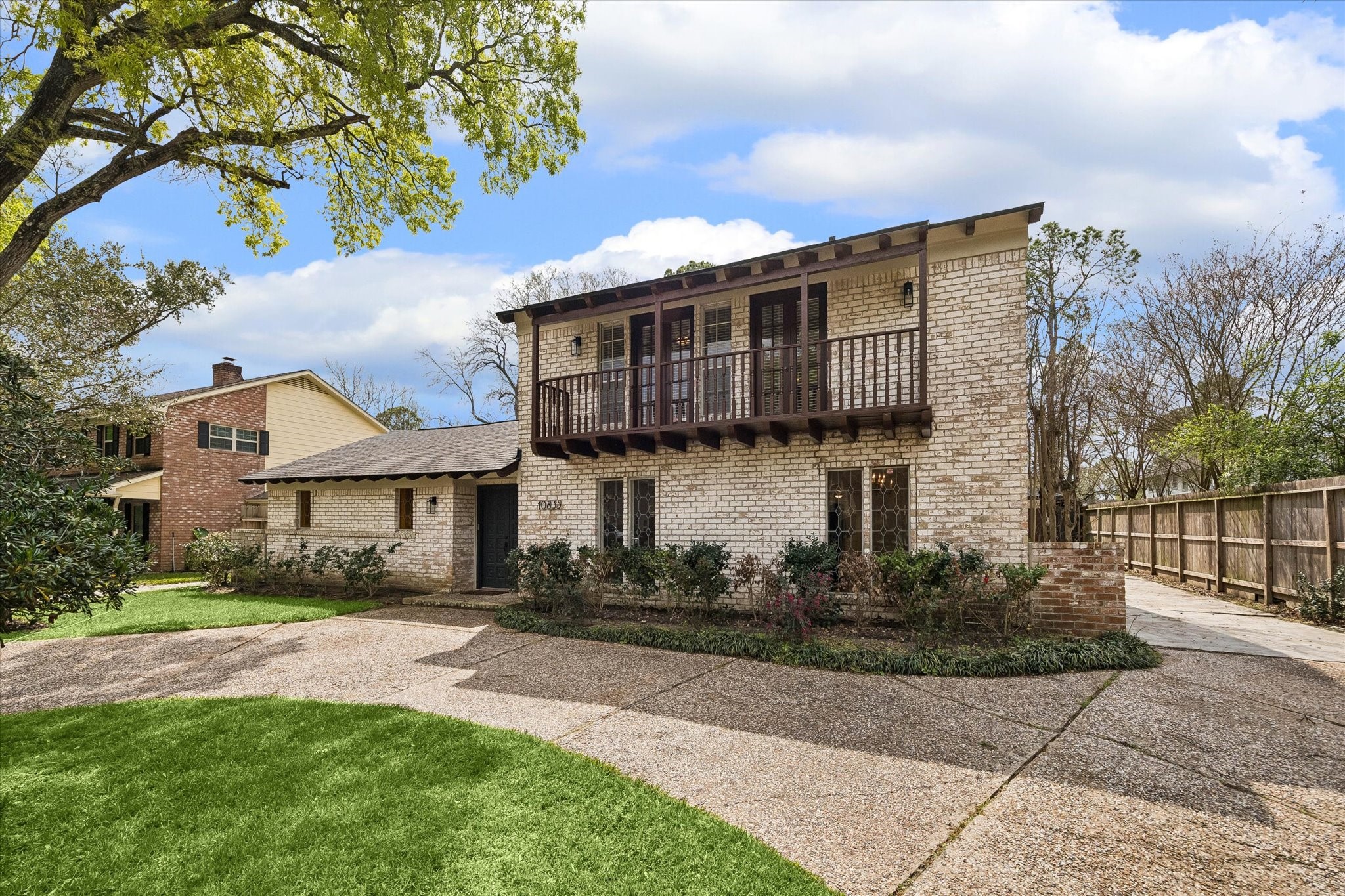 10835 Cranbrook Road photo 3