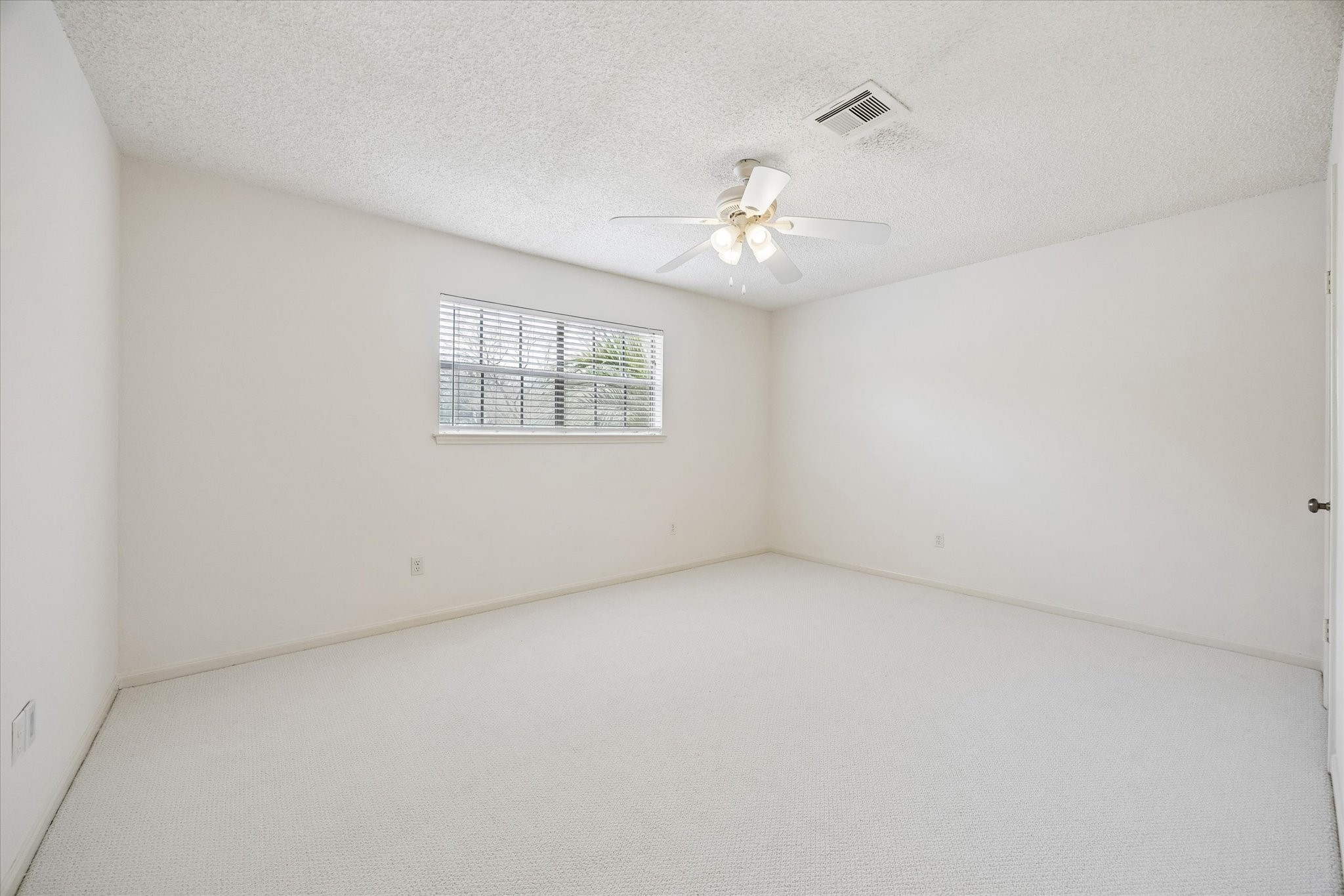 10835 Cranbrook Road photo 24