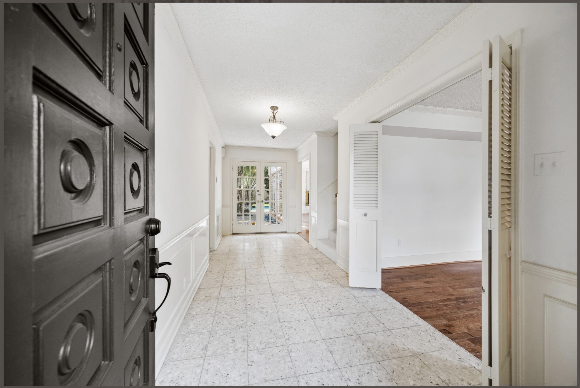 10835 Cranbrook Road photo 4