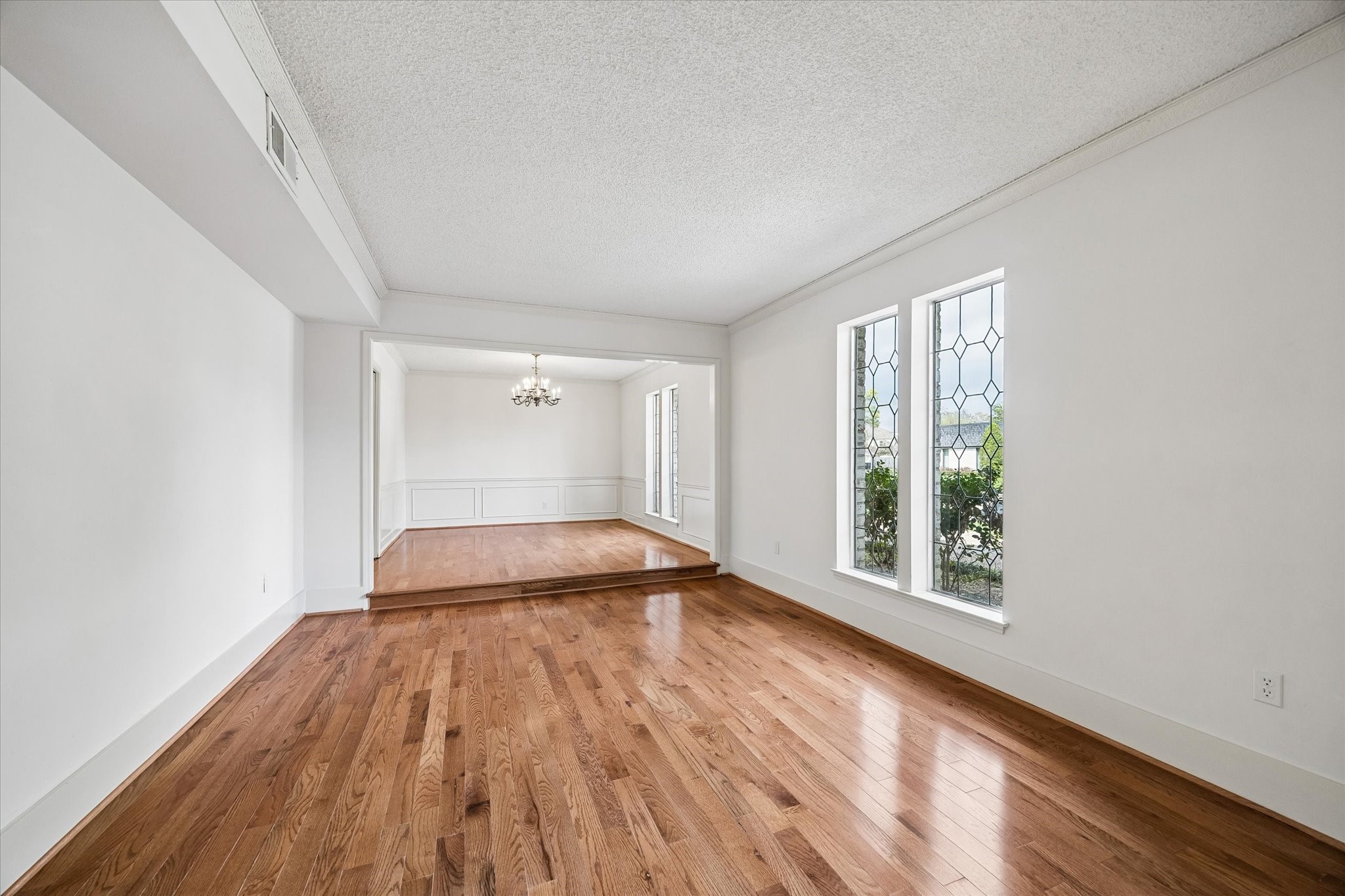 10835 Cranbrook Road photo 8
